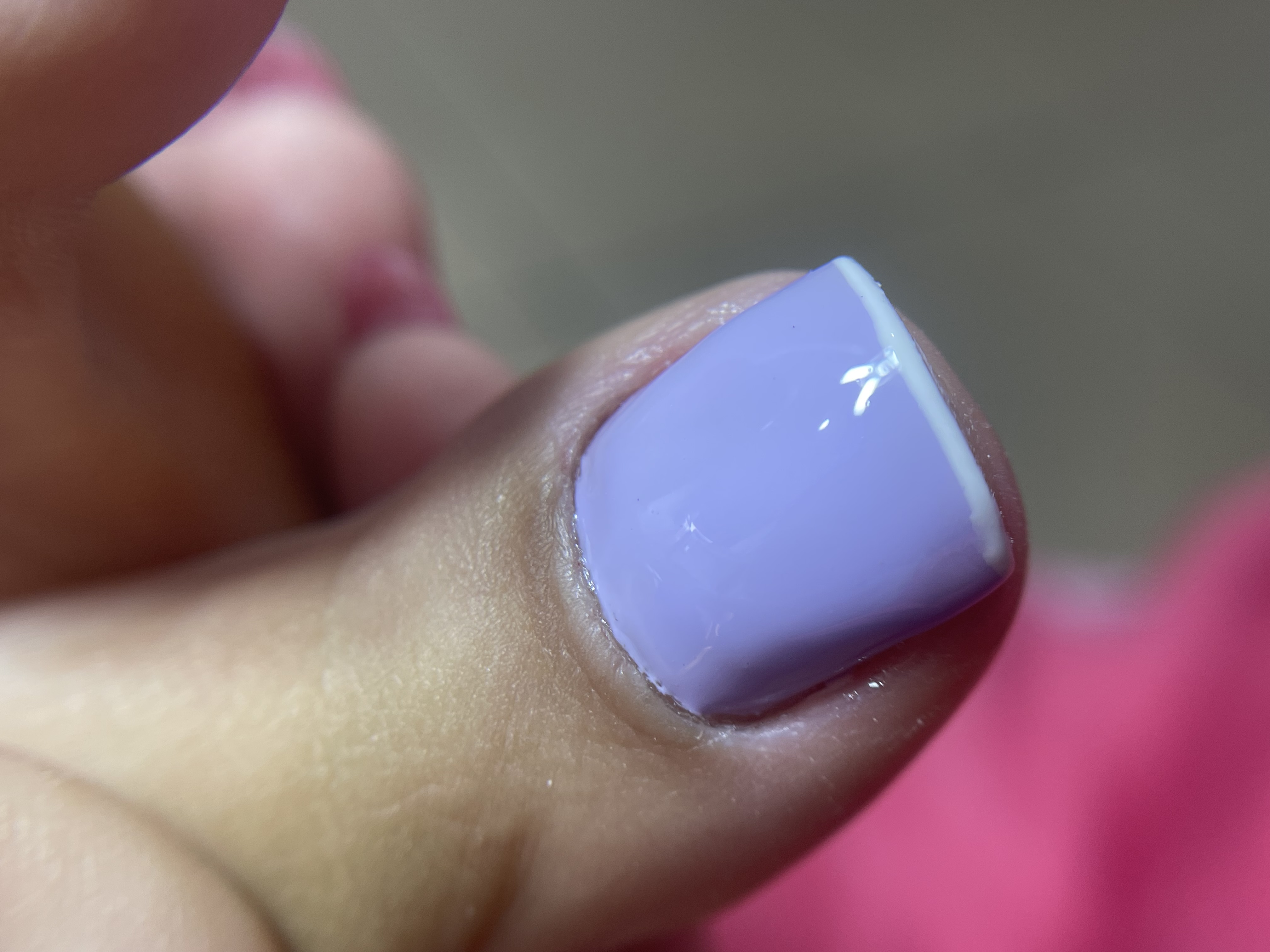 Blindagem com esmaltação em gel e pedicure